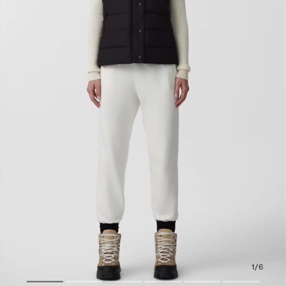 Canada Goose womans black vest